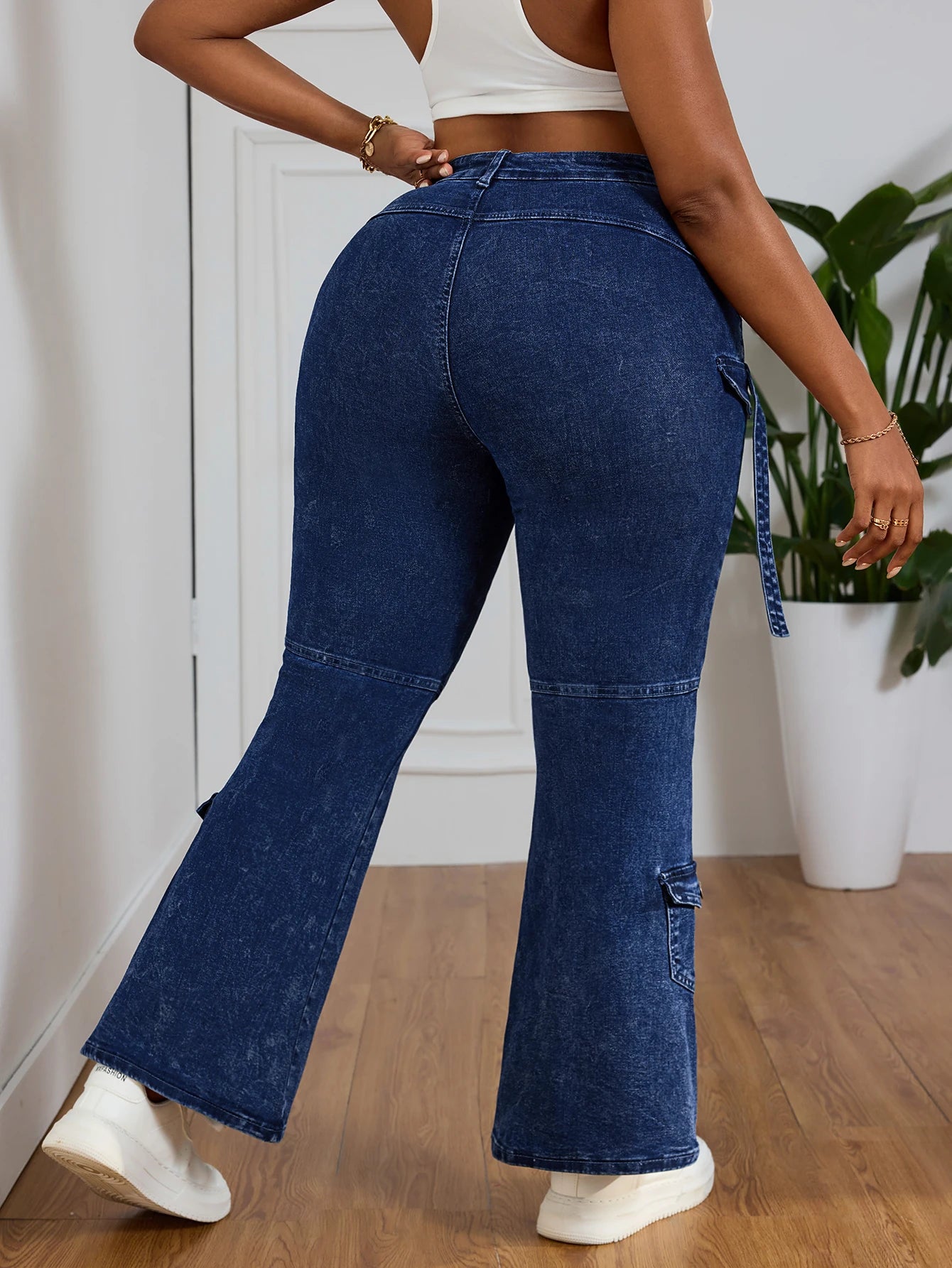 Women High Waist Slim Fit Cargo Jeans With Stretch