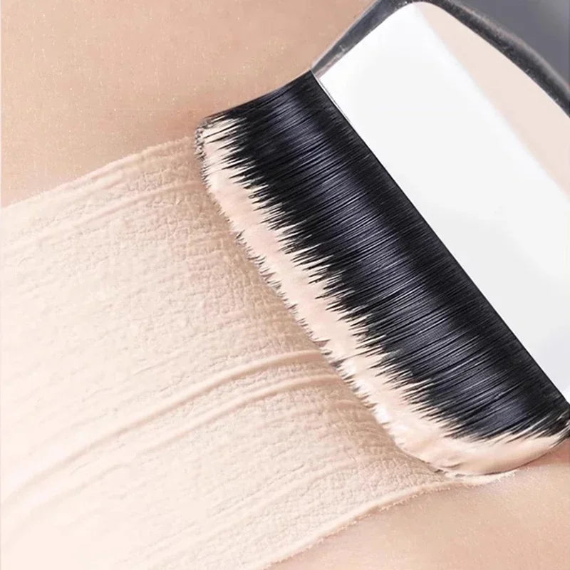 Foundation Brush Synthetic Hair Makeup Tool Plastic Handle