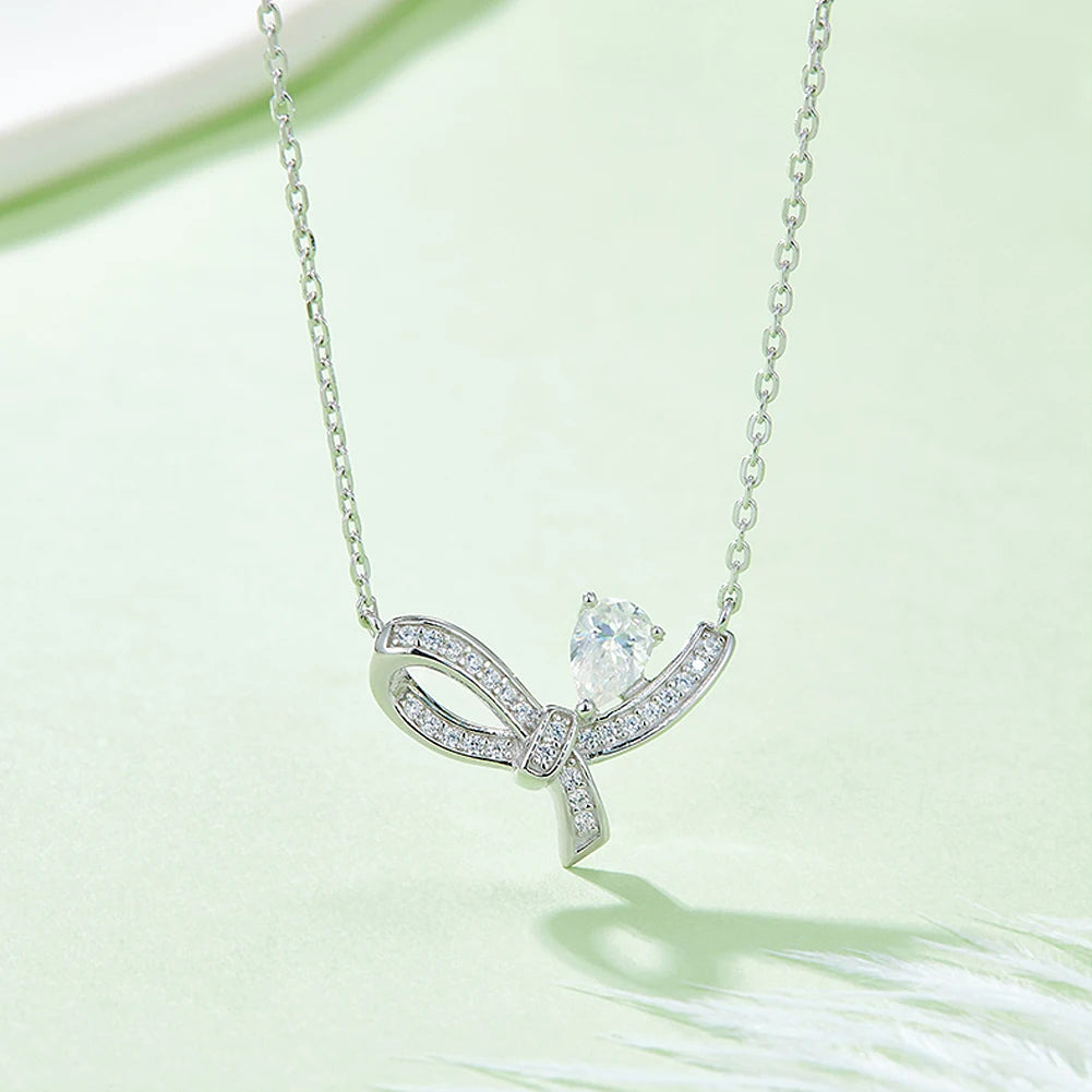 GEM'S BALLET Bowtie Pendant Moissanite Necklace