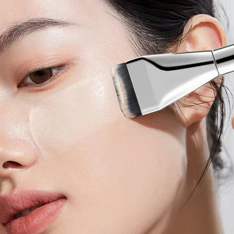 Foundation Brush Synthetic Hair Makeup Tool Plastic Handle