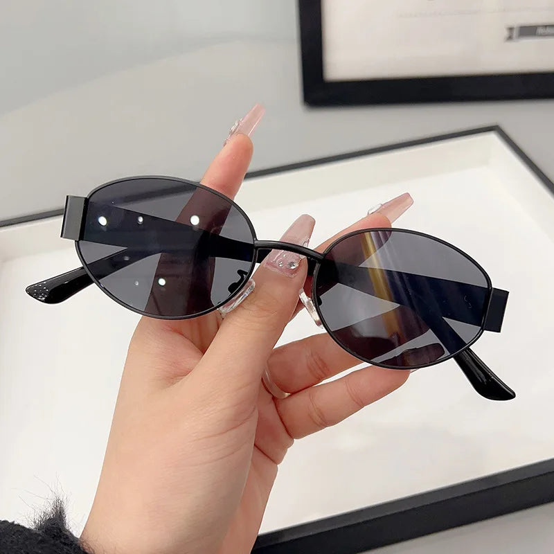 Retro Metal Frame Oval Sunglasses for Women Men